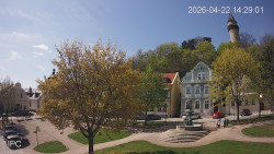 Náměstí, Hrad a Trůba