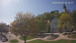 Náměstí, Hrad a Trůba