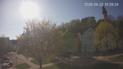 Náměstí, Hrad a Trůba