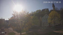 Náměstí, Hrad a Trůba