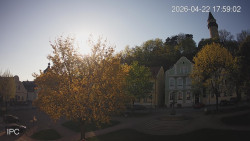 Náměstí, Hrad a Trůba