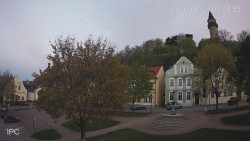 Náměstí, Hrad a Trůba