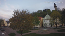 Náměstí, Hrad a Trůba