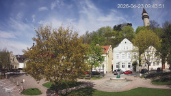 Náměstí, Hrad a Trůba