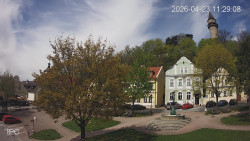 Náměstí, Hrad a Trůba