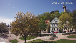 Náměstí, Hrad a Trůba