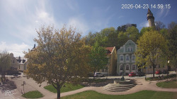 Náměstí, Hrad a Trůba