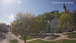 Náměstí, Hrad a Trůba