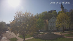 Náměstí, Hrad a Trůba