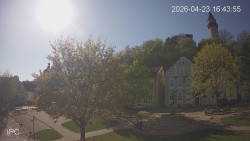 Náměstí, Hrad a Trůba