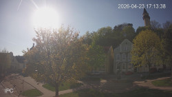 Náměstí, Hrad a Trůba