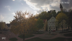 Náměstí, Hrad a Trůba