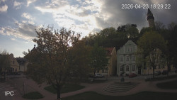 Náměstí, Hrad a Trůba