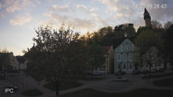 Náměstí, Hrad a Trůba