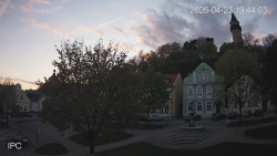 Náměstí, Hrad a Trůba