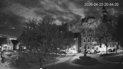 Náměstí, Hrad a Trůba