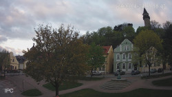 Náměstí, Hrad a Trůba