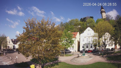 Náměstí, Hrad a Trůba