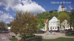 Náměstí, Hrad a Trůba