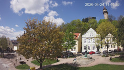 Náměstí, Hrad a Trůba