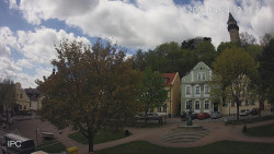 Náměstí, Hrad a Trůba