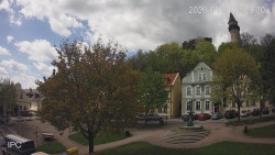 Náměstí, Hrad a Trůba