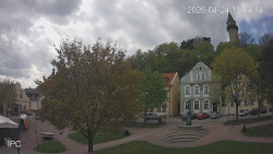 Náměstí, Hrad a Trůba