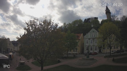 Náměstí, Hrad a Trůba