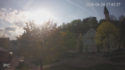 Náměstí, Hrad a Trůba