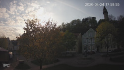 Náměstí, Hrad a Trůba