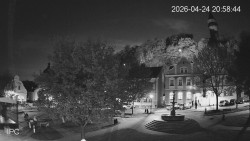 Náměstí, Hrad a Trůba