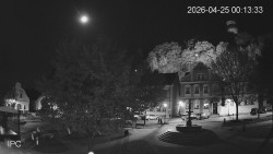 Náměstí, Hrad a Trůba