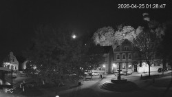 Náměstí, Hrad a Trůba