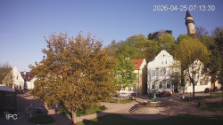 Náměstí, Hrad a Trůba