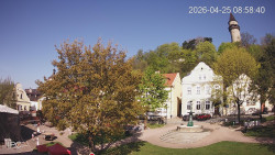 Náměstí, Hrad a Trůba