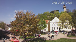 Náměstí, Hrad a Trůba