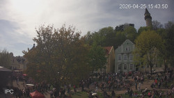 Náměstí, Hrad a Trůba