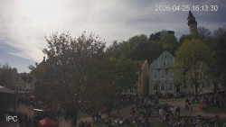 Náměstí, Hrad a Trůba