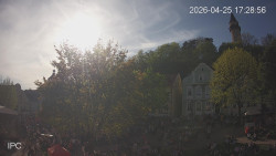 Náměstí, Hrad a Trůba