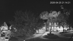 Náměstí, Hrad a Trůba