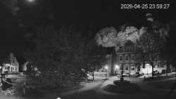 Náměstí, Hrad a Trůba