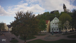 Náměstí, Hrad a Trůba