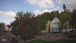 Náměstí, Hrad a Trůba