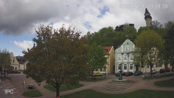 Náměstí, Hrad a Trůba