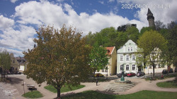 Náměstí, Hrad a Trůba