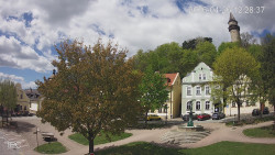 Náměstí, Hrad a Trůba