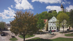 Náměstí, Hrad a Trůba