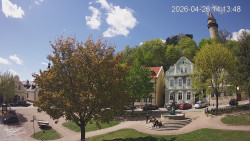 Náměstí, Hrad a Trůba