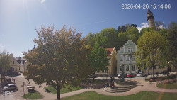 Náměstí, Hrad a Trůba