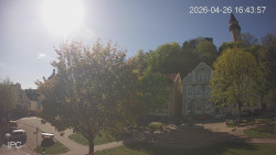 Náměstí, Hrad a Trůba